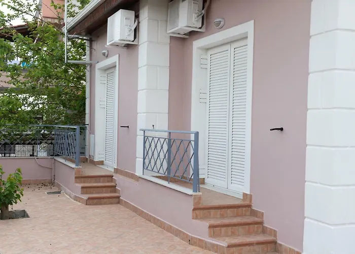 Patras Cozy Lodge